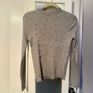Gray Pearl-Accent Ribbed Mock Neck Sweater